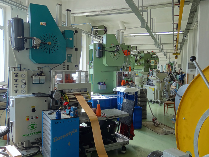 Cometal production hall with Haulick + Roos and Jelšingrad Raster presses